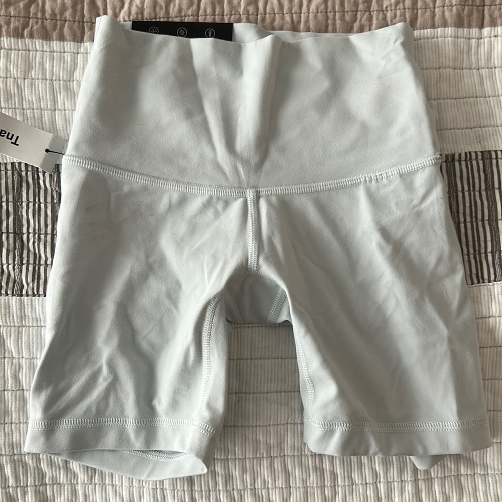 Aritzia TnaButter Glacier Blue Atmosphere 5 Inch Shorts